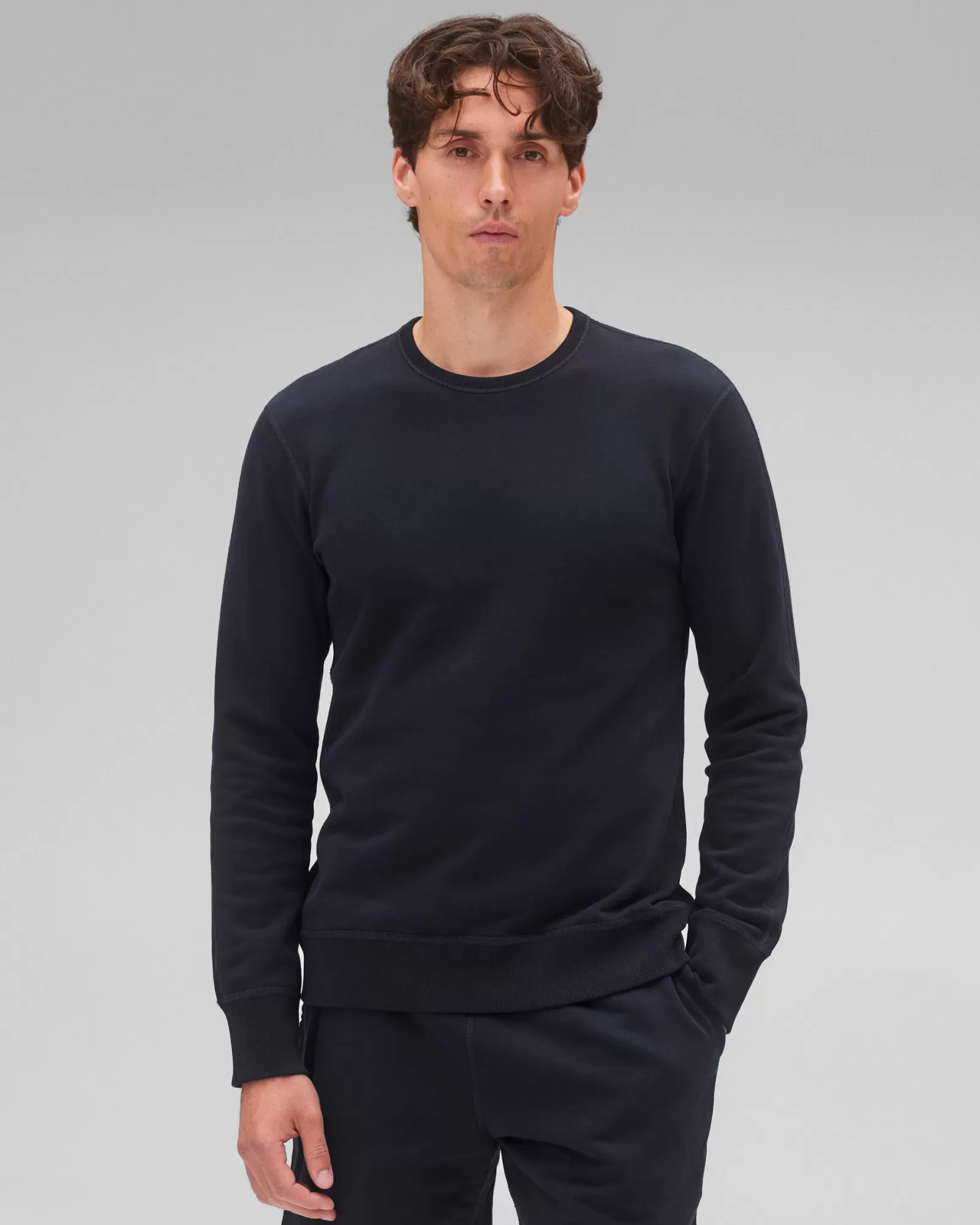 Reigning Champ Midweight Terry Slim Crewneck