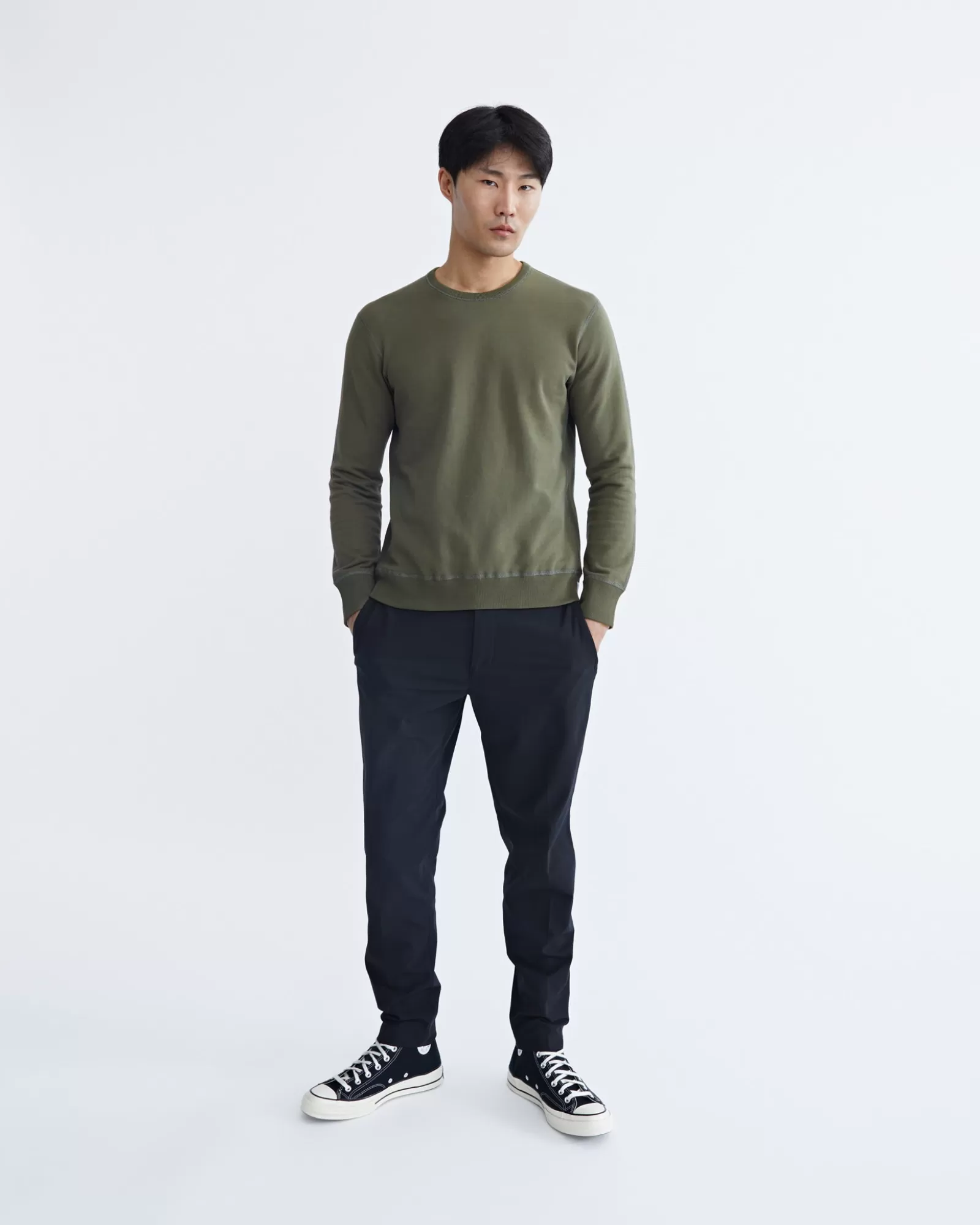 Reigning Champ Midweight Terry Slim Crewneck