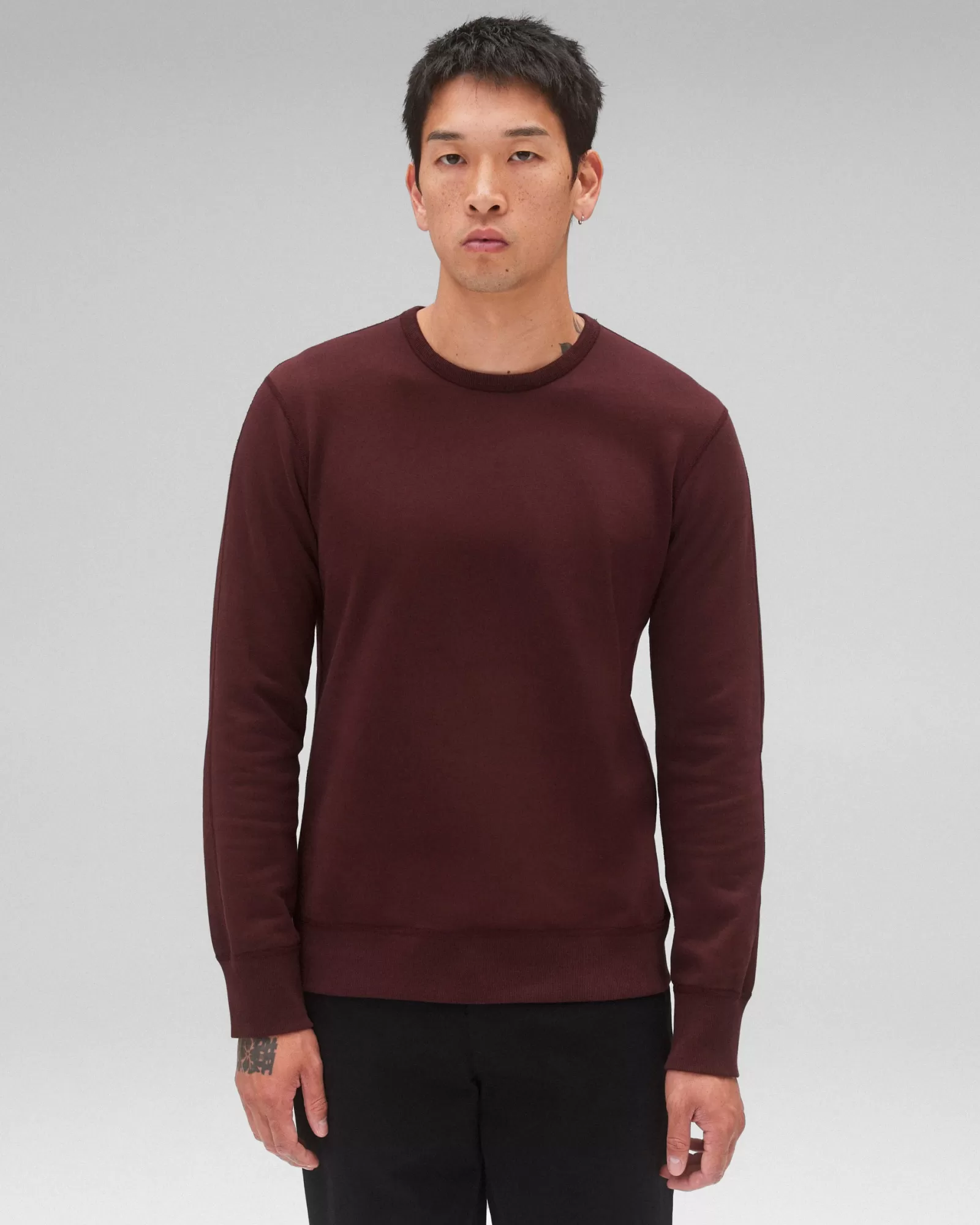 Reigning Champ Midweight Terry Slim Crewneck